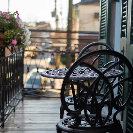 Royal Frenchmen Hotel&Bar
